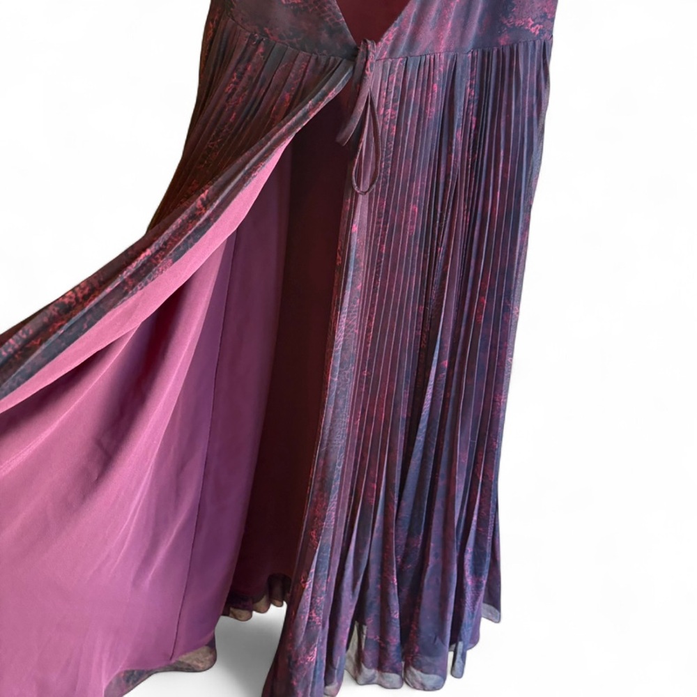 Aritzia Wilfred Beaune Pleated Wrap Dress Rose Bowl Red - Picture 4 of 7